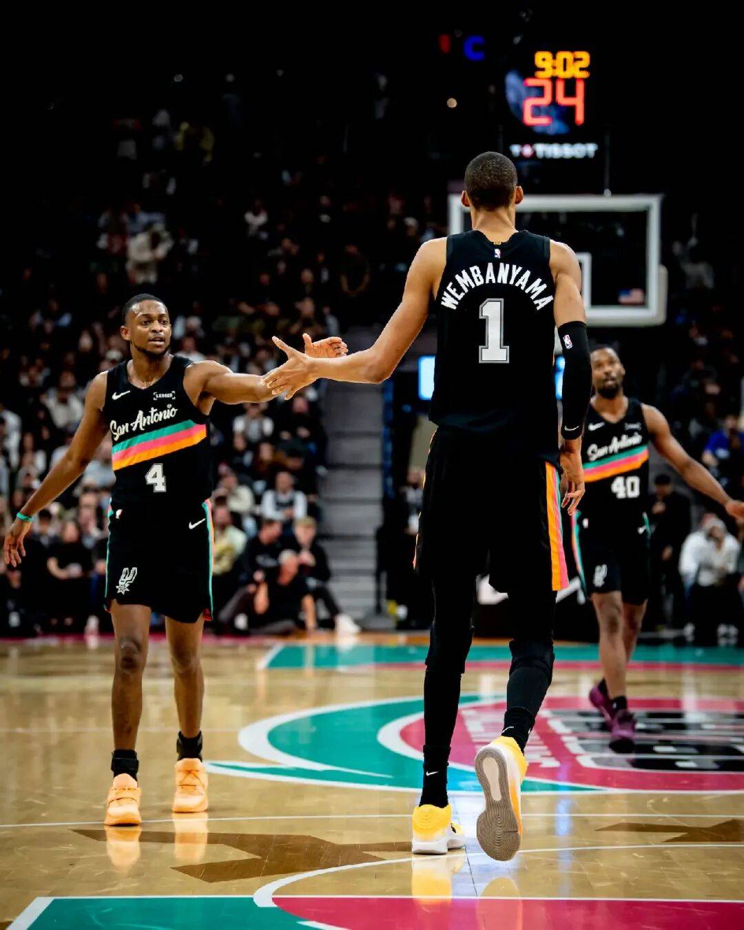 Jiuyou Sports-国际比赛日迈阿密热火备战NBA常规赛，门线救险细节曝光，球迷炸锅，纪律约束更严格的简单介绍